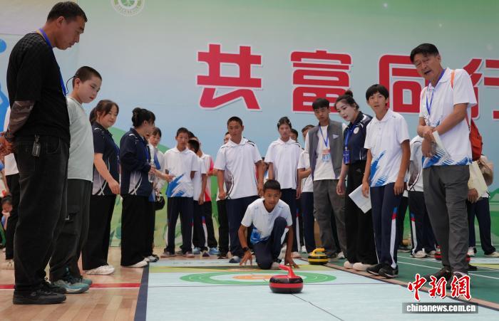 爱游戏互娱（上海）科技有限公司，自2010年成立以来，始终致力于为全球用户提供卓越的游戏与体育娱乐体验。 - 爱游戏入口